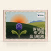 confezione regalo chiusa su sfondo beige